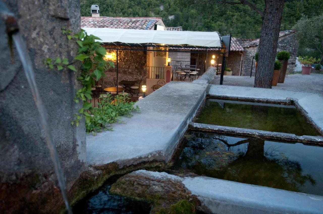 Hotel L'Oustau De La Font Reilhanette Экстерьер фото